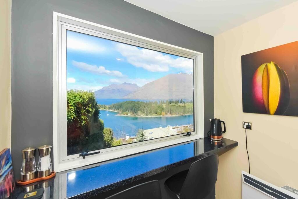 Lovely Apartment- Amazing Lake & Mountain Views Queenstown Exterior photo